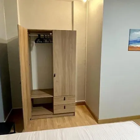 Piso Turistico Felipe Herce ポンフェラダ